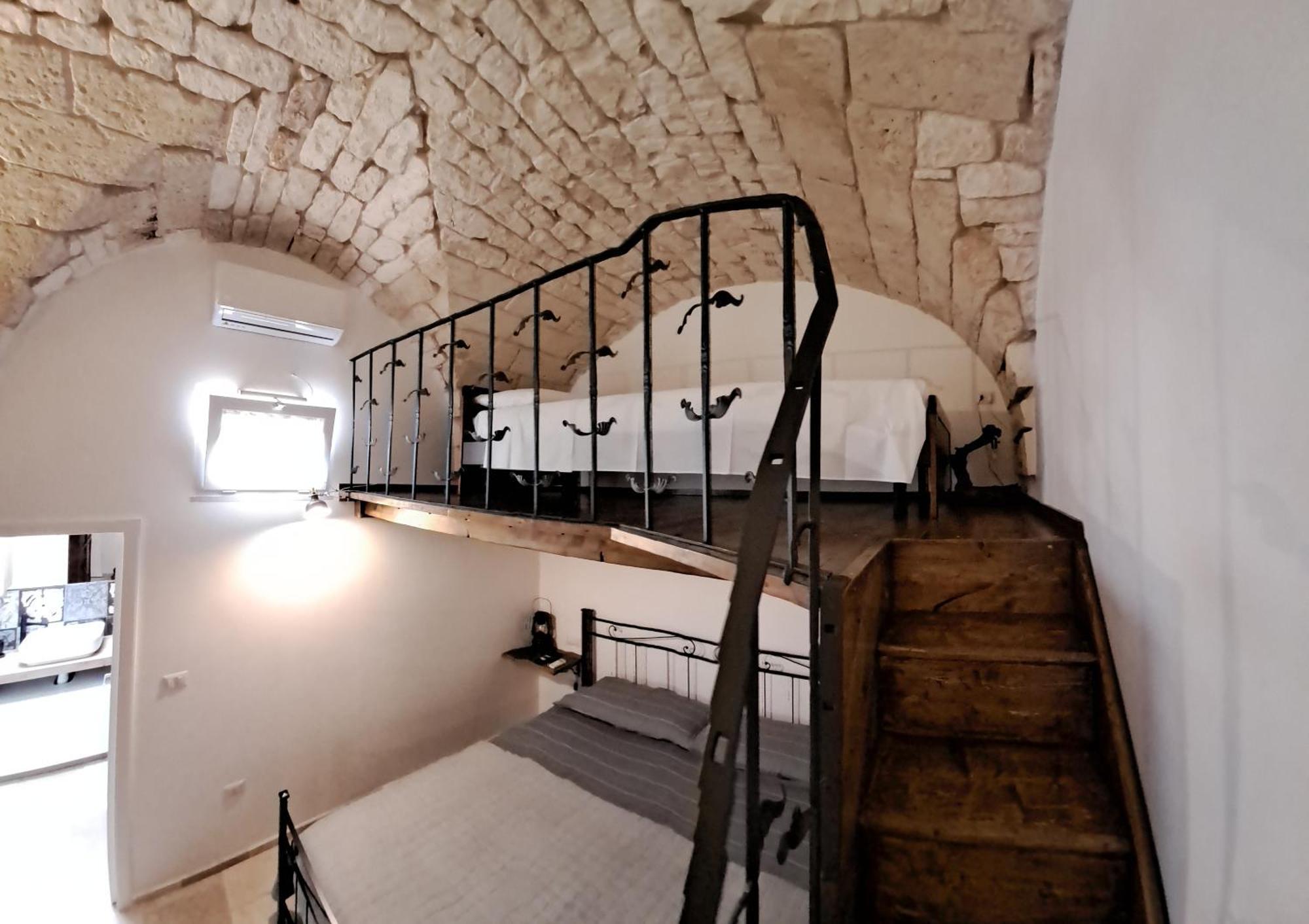 Hotel Petrakis House à Ostuni Extérieur photo
